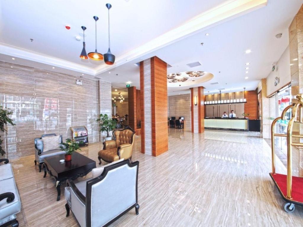 Greentree Inn Guangdong Jieyang Bus Terminal Station Ronghua Avenue Business Hotel Exteriér fotografie