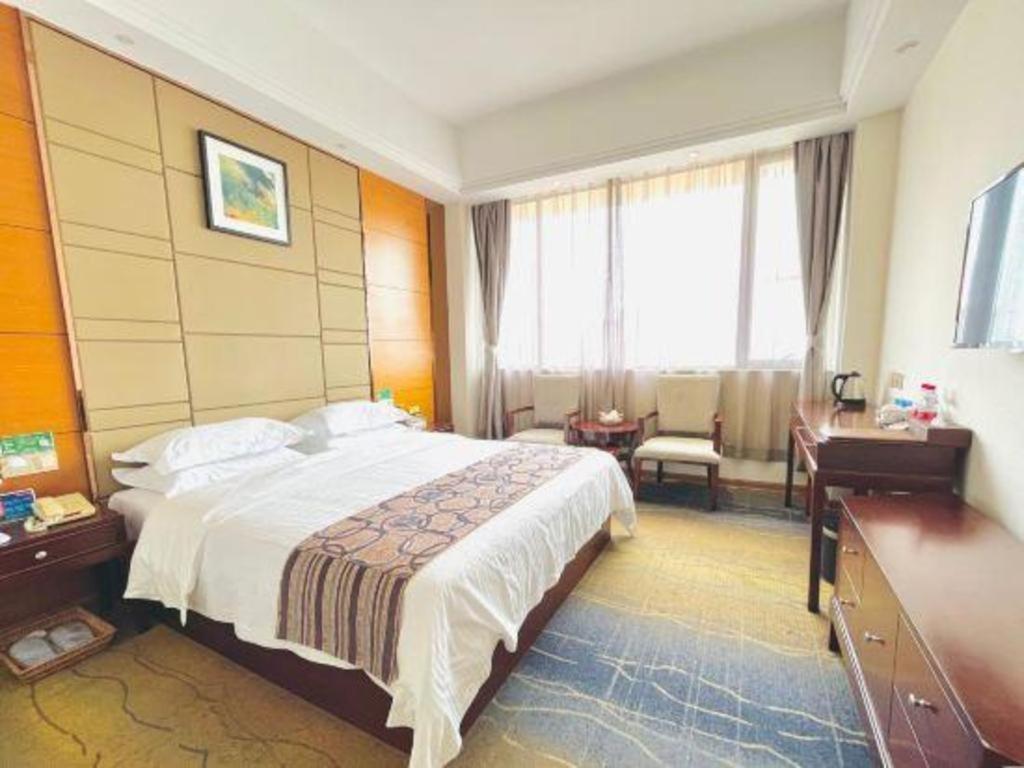 Greentree Inn Guangdong Jieyang Bus Terminal Station Ronghua Avenue Business Hotel Exteriér fotografie