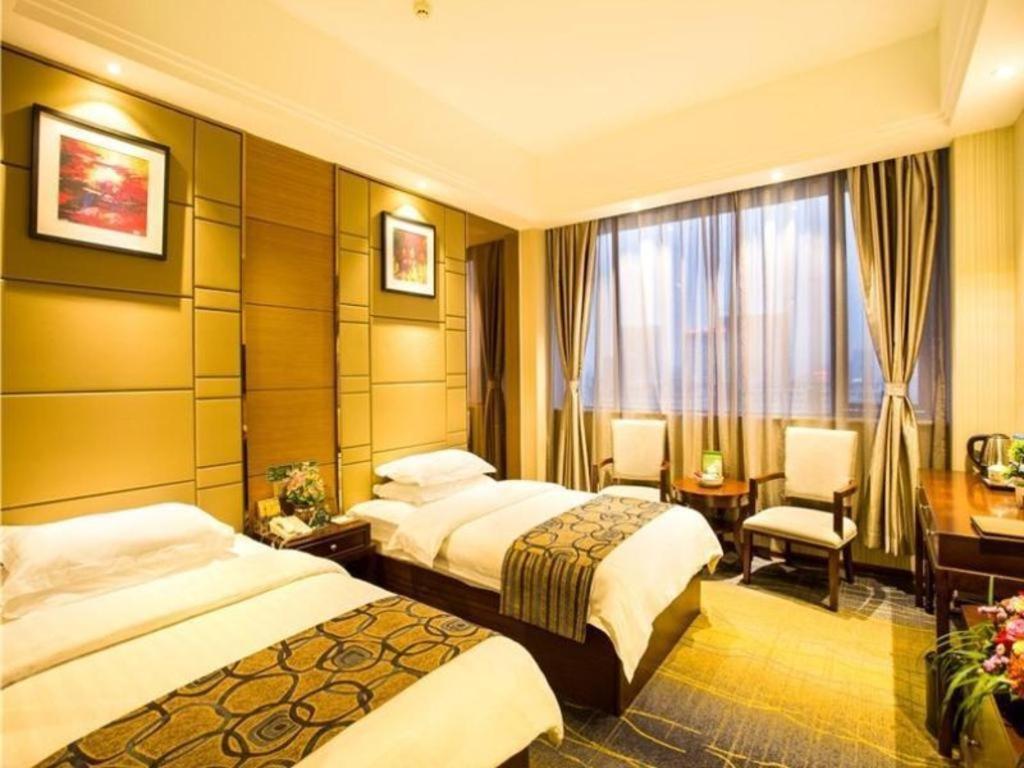 Greentree Inn Guangdong Jieyang Bus Terminal Station Ronghua Avenue Business Hotel Exteriér fotografie