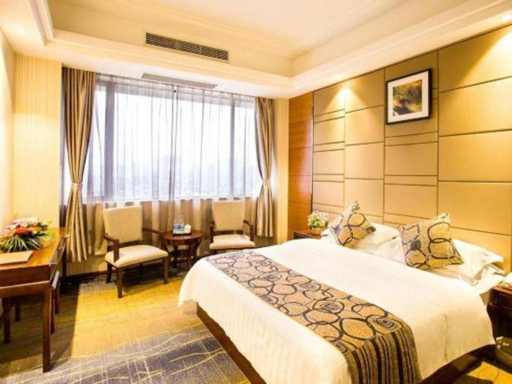 Greentree Inn Guangdong Jieyang Bus Terminal Station Ronghua Avenue Business Hotel Exteriér fotografie