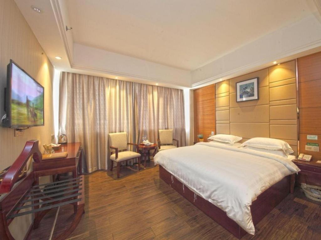 Greentree Inn Guangdong Jieyang Bus Terminal Station Ronghua Avenue Business Hotel Exteriér fotografie