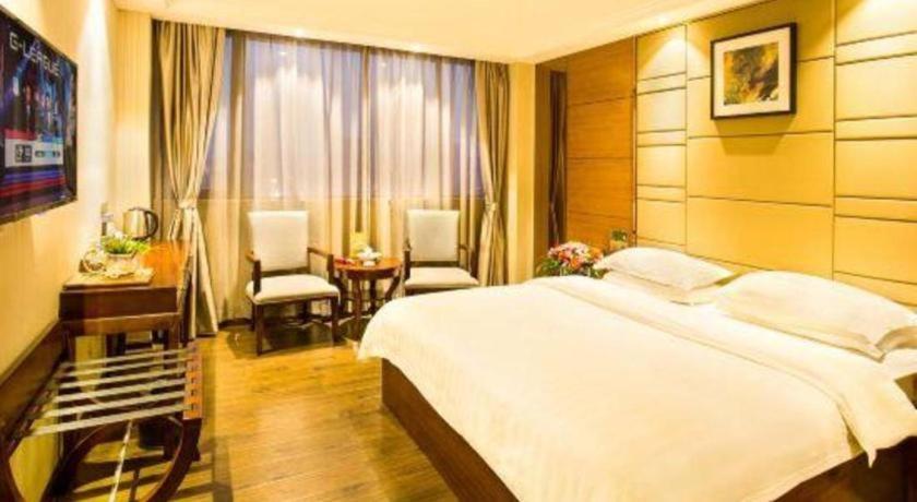 Greentree Inn Guangdong Jieyang Bus Terminal Station Ronghua Avenue Business Hotel Exteriér fotografie