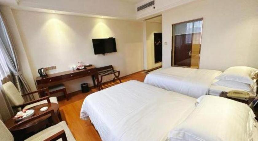 Greentree Inn Guangdong Jieyang Bus Terminal Station Ronghua Avenue Business Hotel Exteriér fotografie