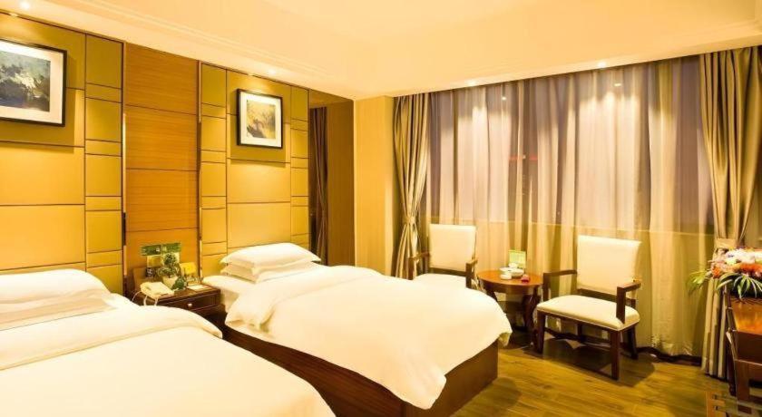 Greentree Inn Guangdong Jieyang Bus Terminal Station Ronghua Avenue Business Hotel Exteriér fotografie
